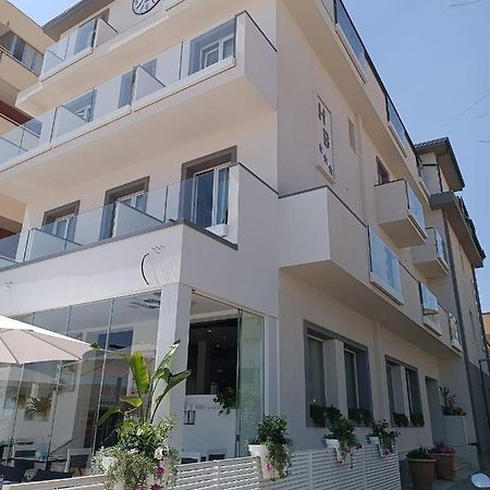 Hotel Brienz Белариа-Игеа Марина Екстериор снимка
