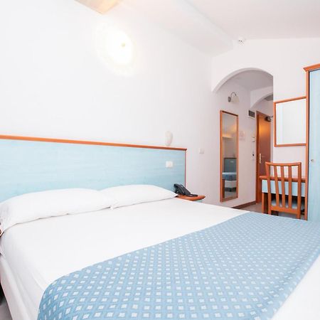 Hotel Brienz Белариа-Игеа Марина Екстериор снимка