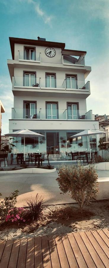 Hotel Brienz Белариа-Игеа Марина Екстериор снимка