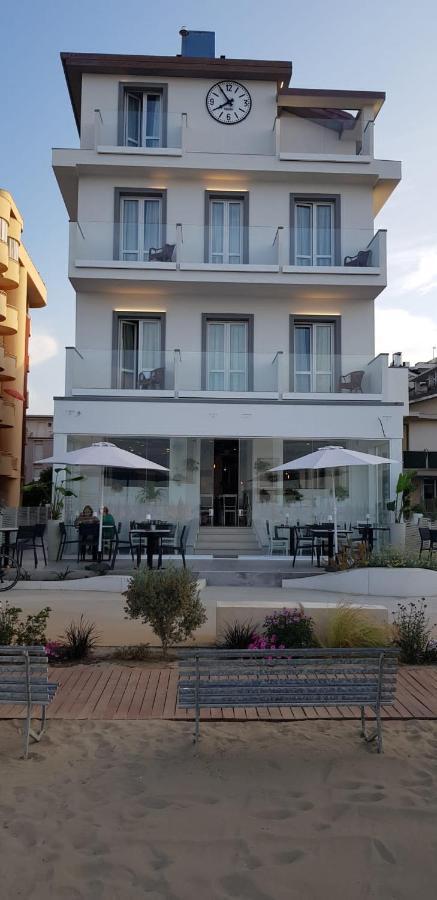 Hotel Brienz Белариа-Игеа Марина Екстериор снимка