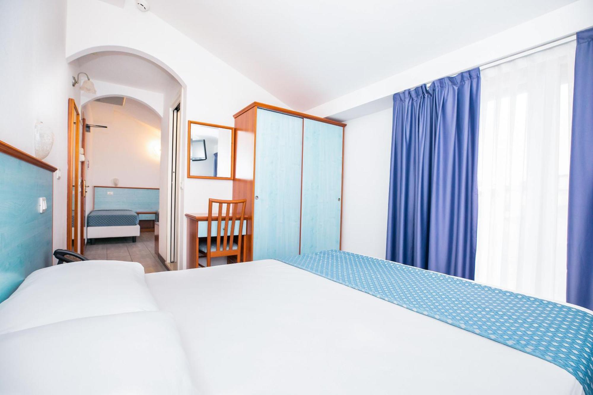 Hotel Brienz Белариа-Игеа Марина Екстериор снимка