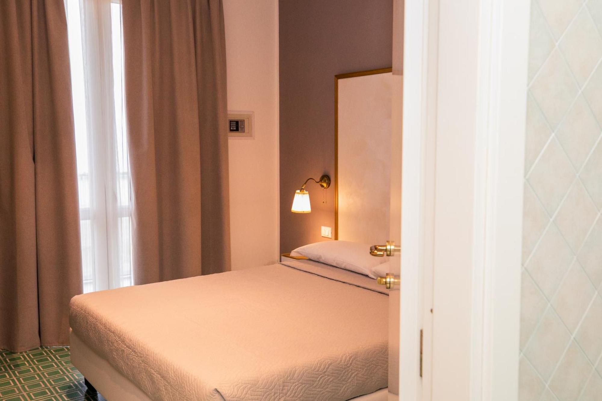 Hotel Brienz Белариа-Игеа Марина Екстериор снимка